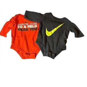 NIKE | 0-3 months boys one piece outfit bundle